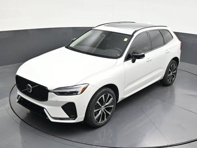 2024 Volvo XC60 B5 Plus Dark Theme