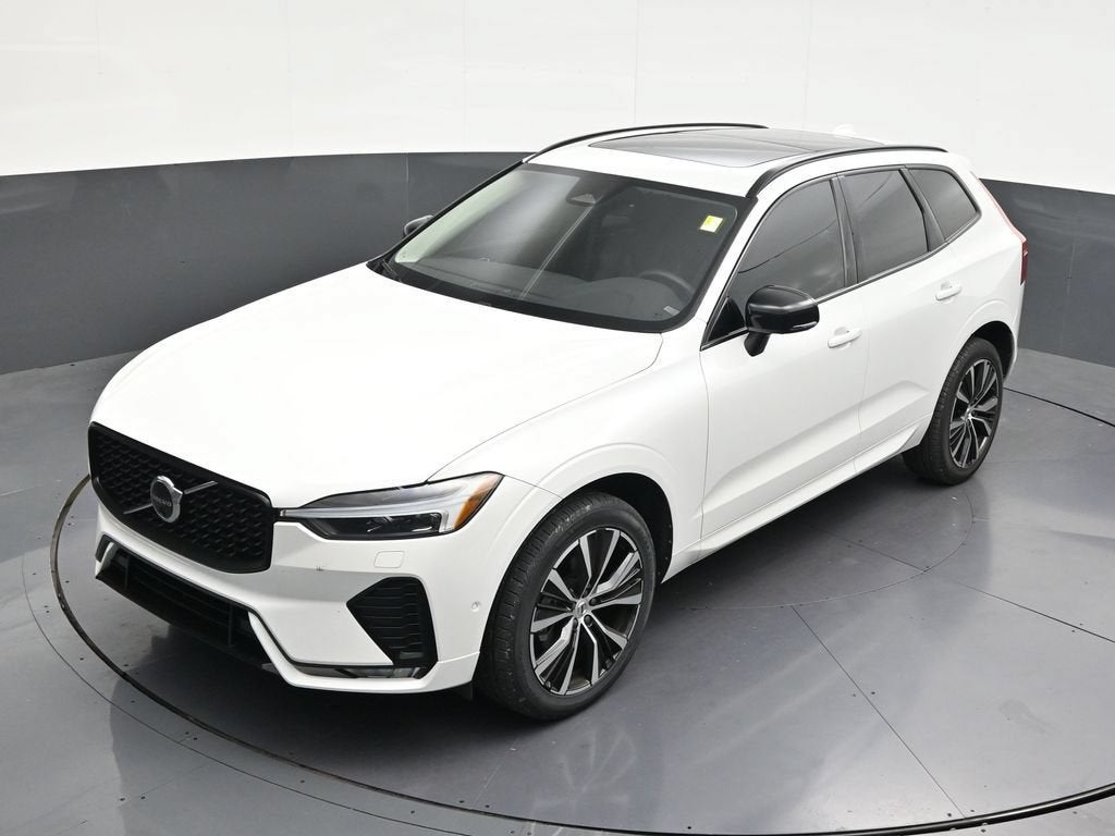 2024 Volvo XC60 B5 Plus Dark Theme