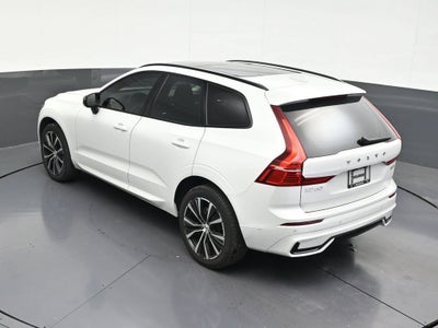 2024 Volvo XC60 B5 Plus Dark Theme