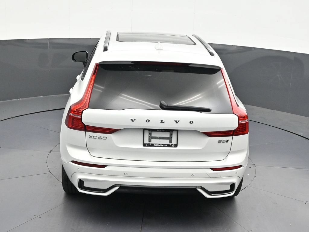 2024 Volvo XC60 B5 Plus Dark Theme
