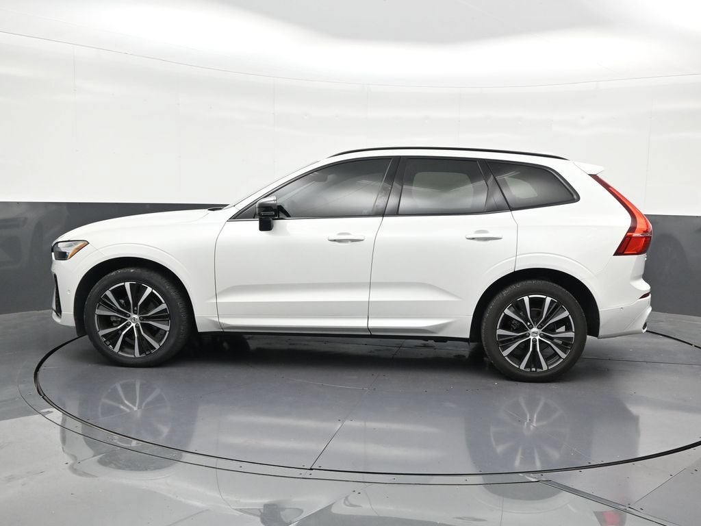 2024 Volvo XC60 B5 Plus Dark Theme