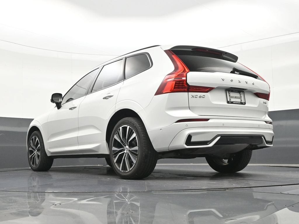 2024 Volvo XC60 B5 Plus Dark Theme