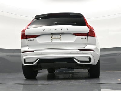 2024 Volvo XC60 Plus Dark Theme