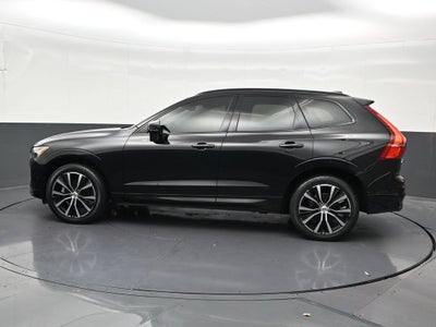 2024 Volvo XC60 Plus Dark Theme