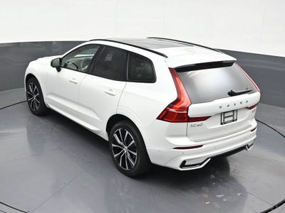 2024 Volvo XC60 B5 Plus Dark Theme
