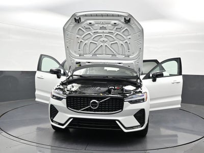 2024 Volvo XC60 B5 Plus Dark Theme