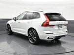 2024 Volvo XC60 B5 Ultimate Dark Theme