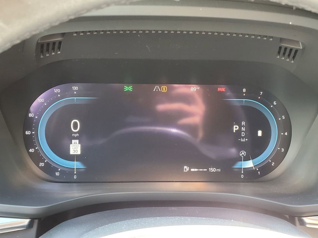 2022 Volvo XC60 R-Design