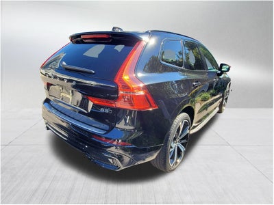 2022 Volvo XC60 R-Design