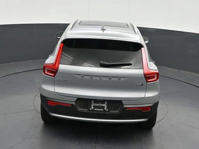 2025 Volvo XC40 Plus Bright Theme