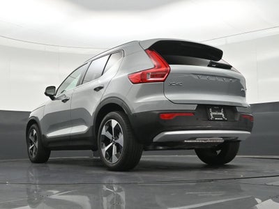 2025 Volvo XC40 Plus Bright Theme
