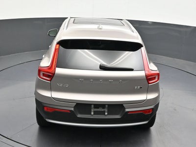 2024 Volvo XC40 B5 Plus Bright Theme