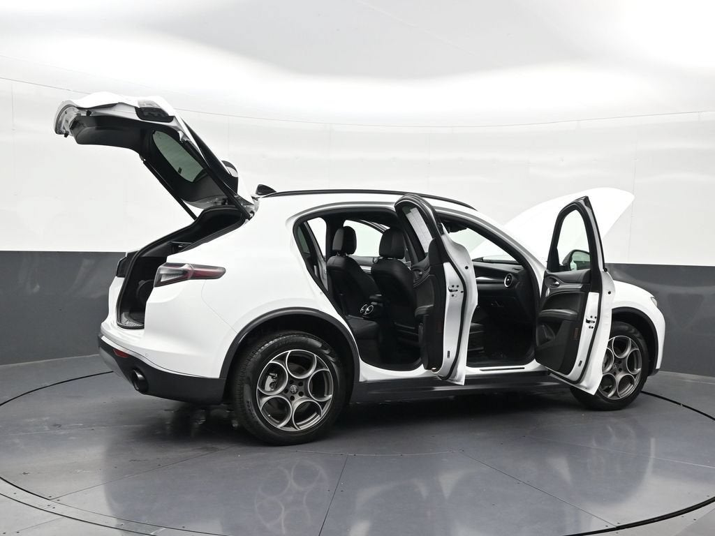 2024 Alfa Romeo Stelvio Ti AWD