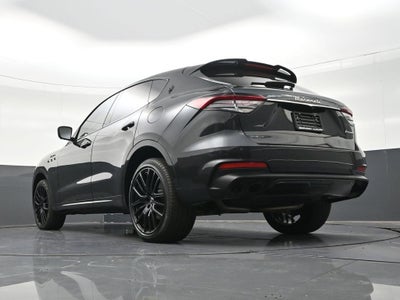 2022 Maserati Levante Modena