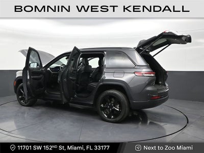 2023 Jeep Grand Cherokee Altitude