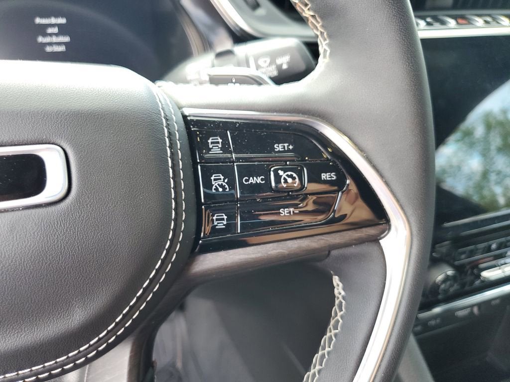 2023 Jeep Grand Cherokee Overland