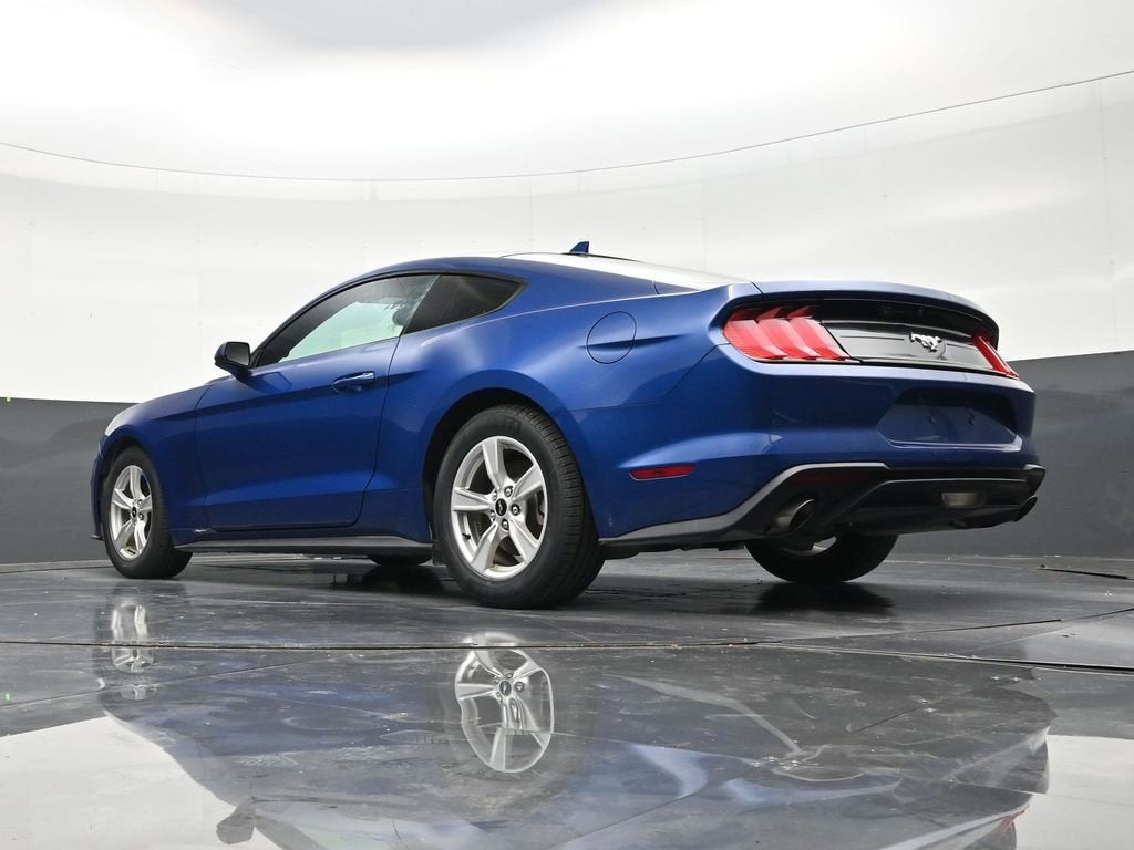 2022 Ford Mustang EcoBoost