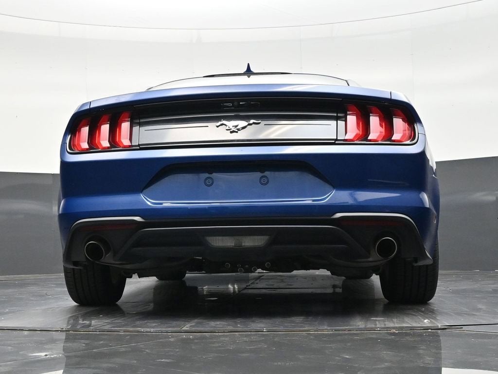 2022 Ford Mustang EcoBoost
