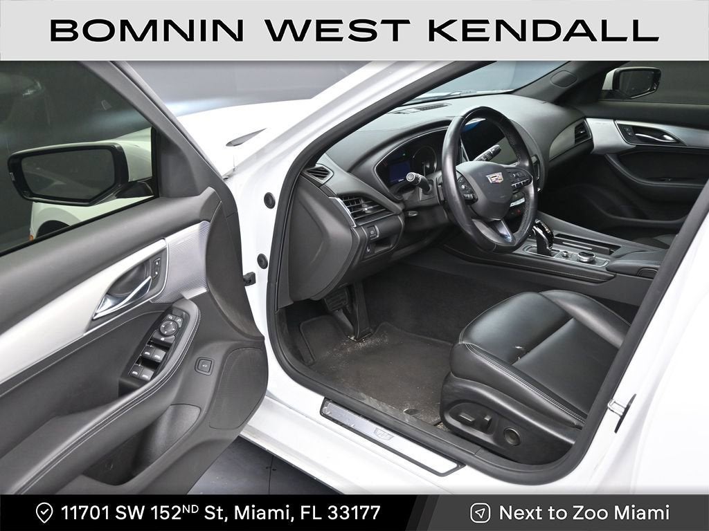 2022 Cadillac CT5 Luxury