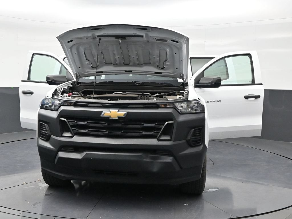 2024 Chevrolet Colorado WT