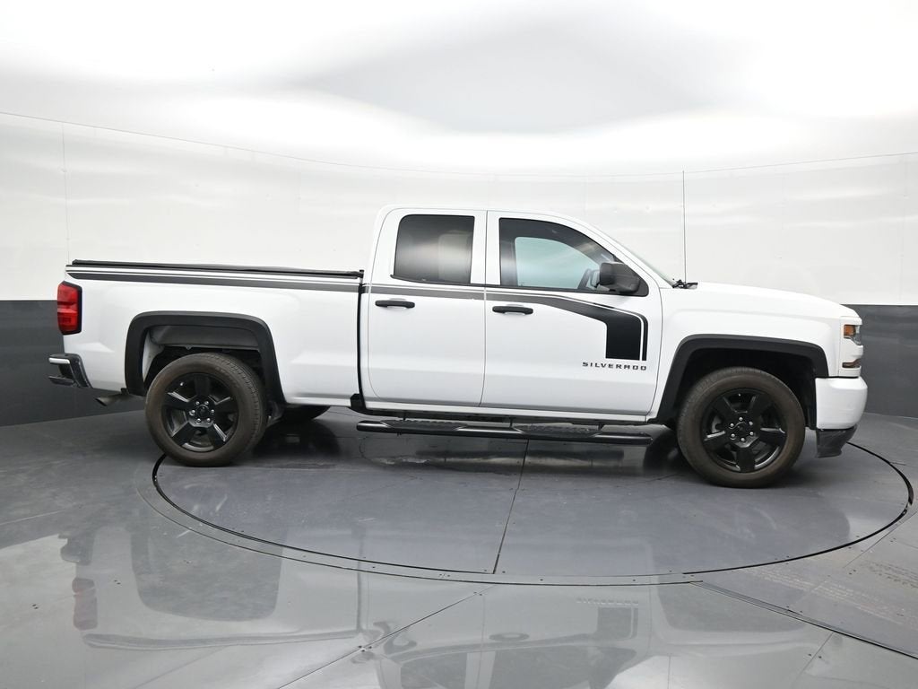 2018 Chevrolet Silverado 1500 Custom