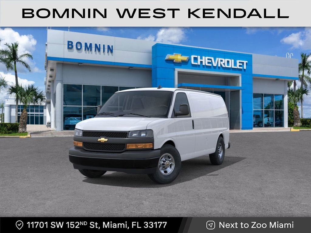 2025 Chevrolet Express Cargo WT