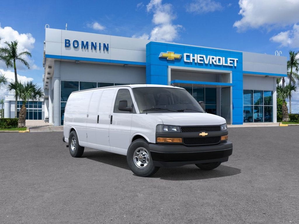 2025 Chevrolet Express Cargo WT