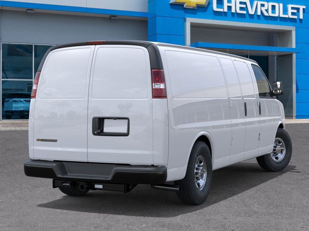 2025 Chevrolet Express Cargo WT