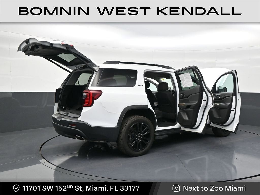 2022 GMC Acadia SLE