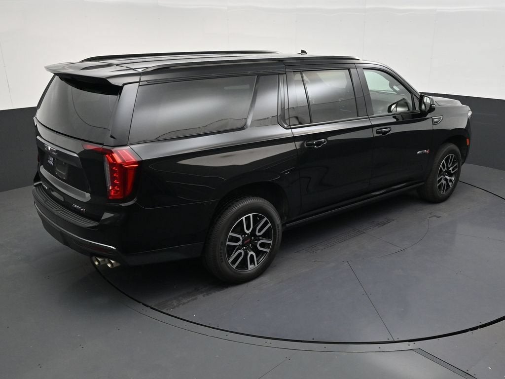 2022 GMC Yukon XL AT4