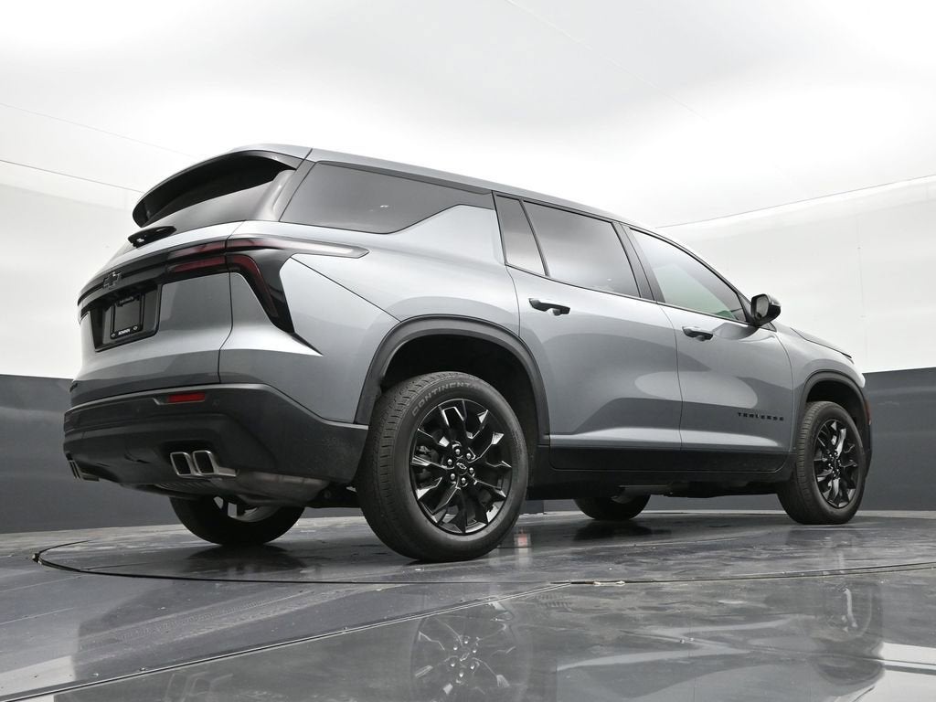 2024 Chevrolet Traverse LS