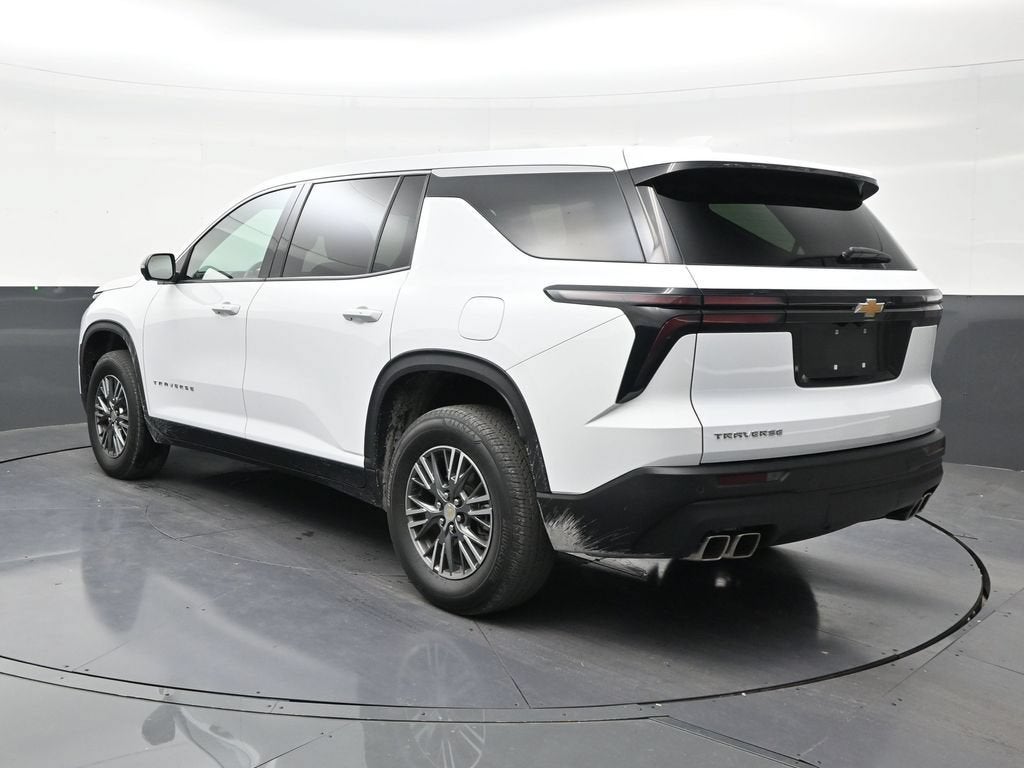 2024 Chevrolet Traverse LS