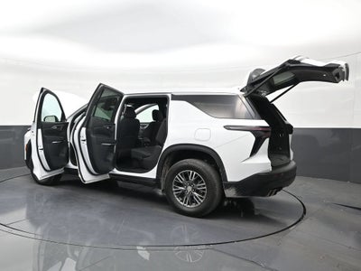 2024 Chevrolet Traverse LS