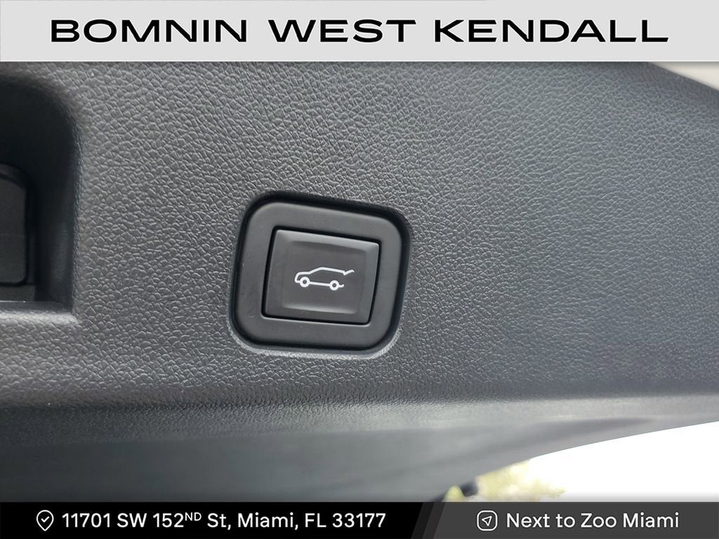 2024 Chevrolet Traverse LS