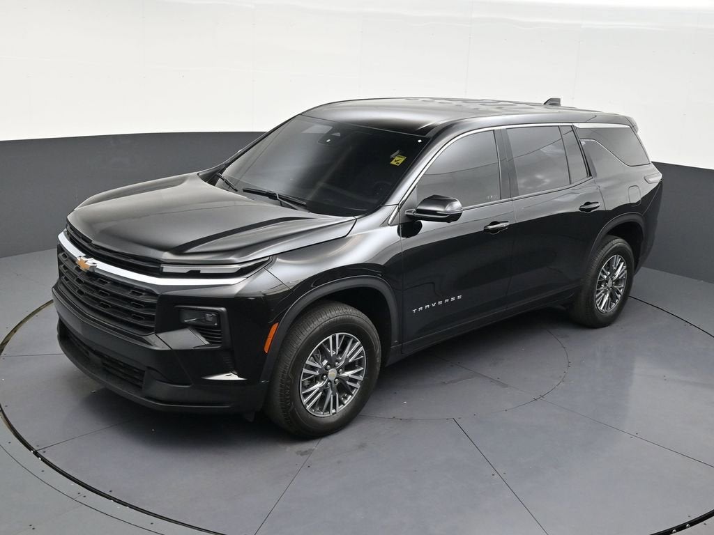 2024 Chevrolet Traverse LS
