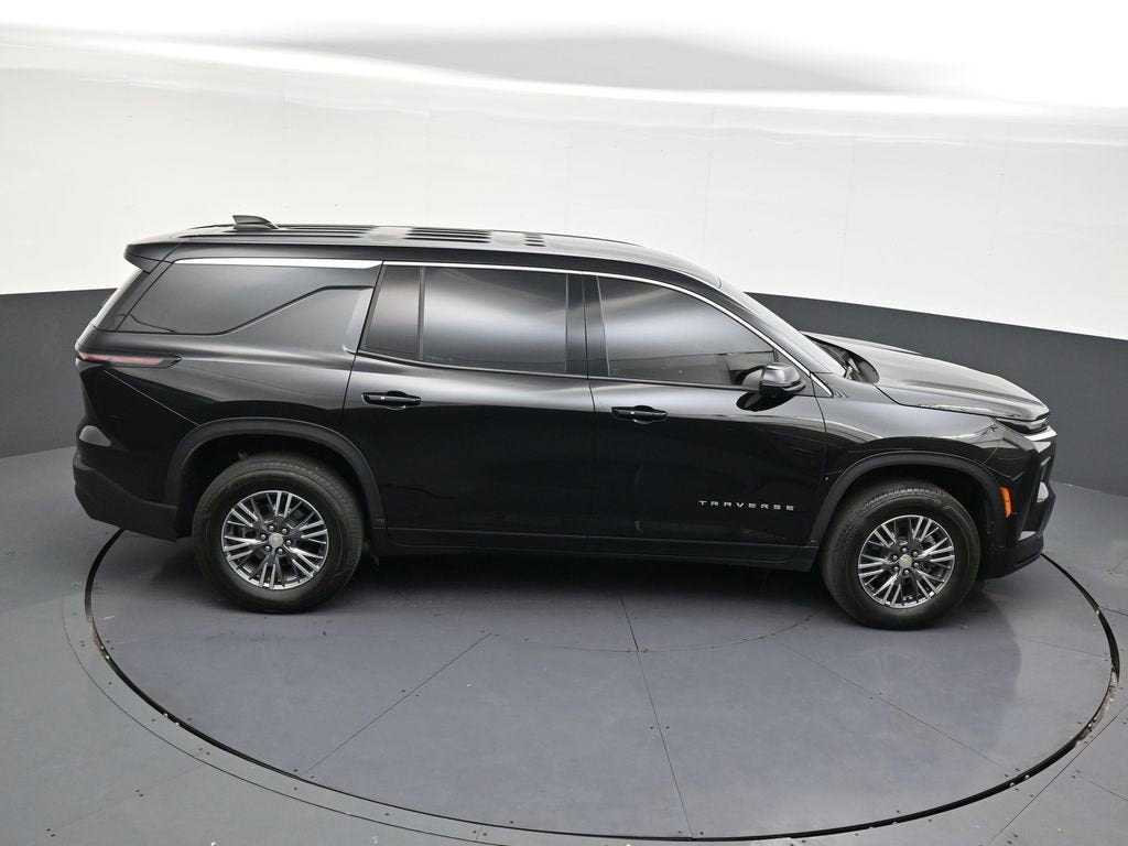 2024 Chevrolet Traverse LS