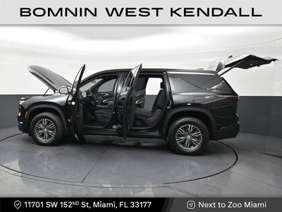 2024 Chevrolet Traverse LS