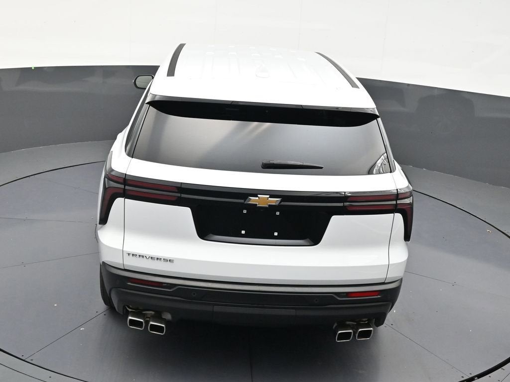 2024 Chevrolet Traverse LS