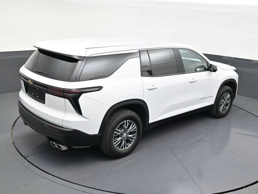 2024 Chevrolet Traverse LS