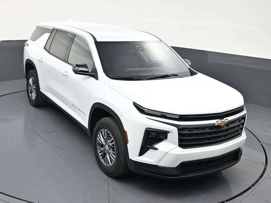 2024 Chevrolet Traverse LS