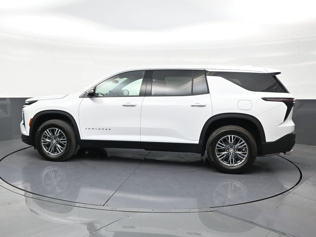 2024 Chevrolet Traverse LS