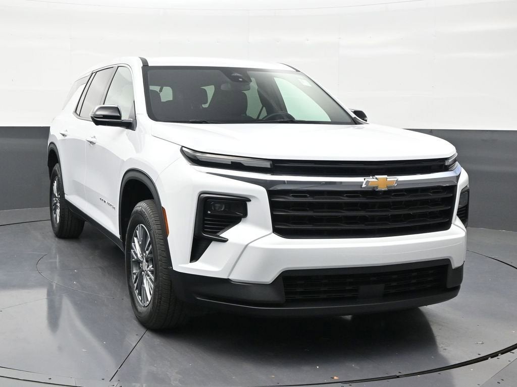 2024 Chevrolet Traverse LS