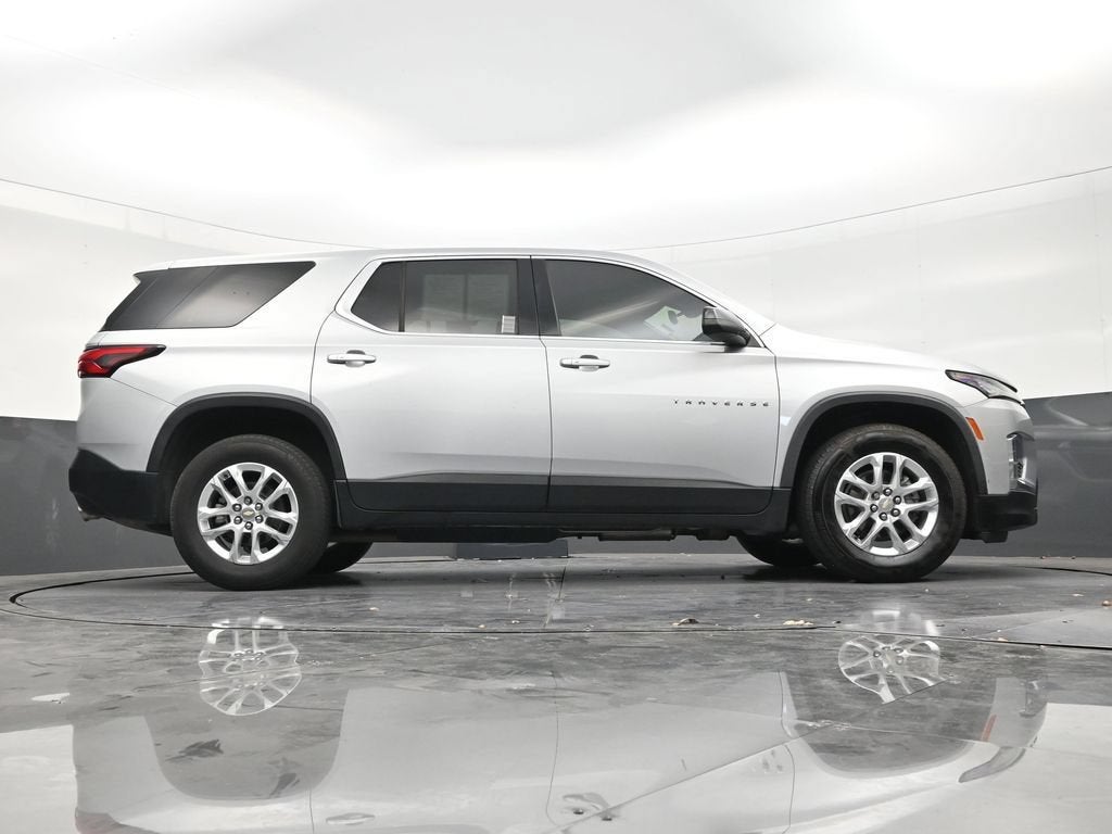2022 Chevrolet Traverse LS