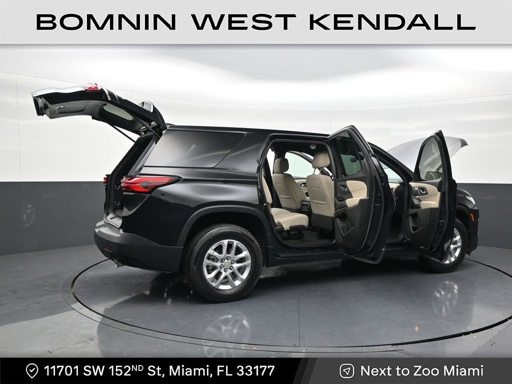 2023 Chevrolet Traverse LS