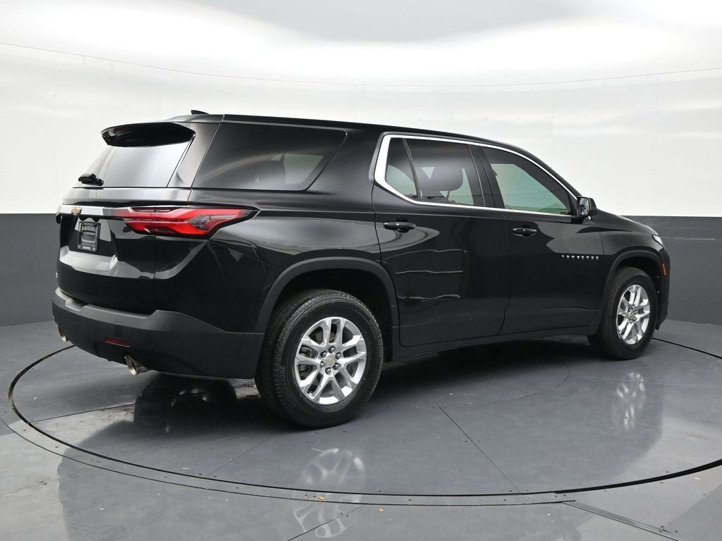 2023 Chevrolet Traverse LS