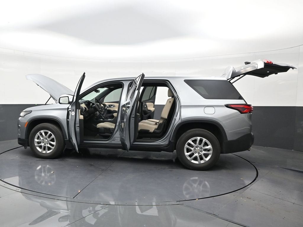 2023 Chevrolet Traverse LS