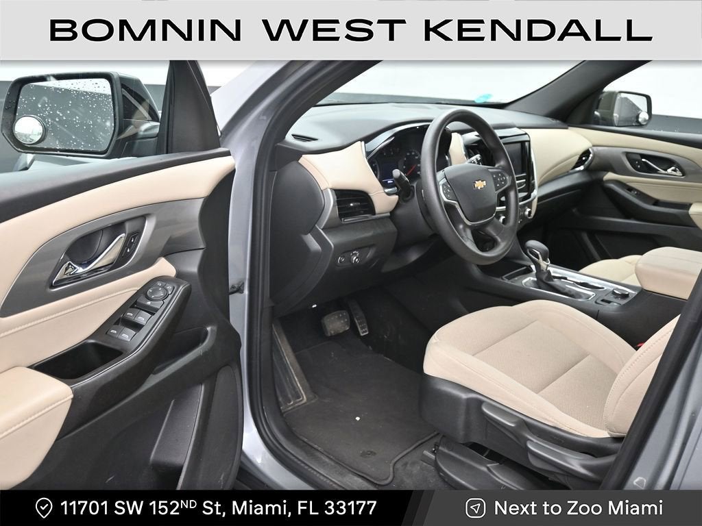 2023 Chevrolet Traverse LS