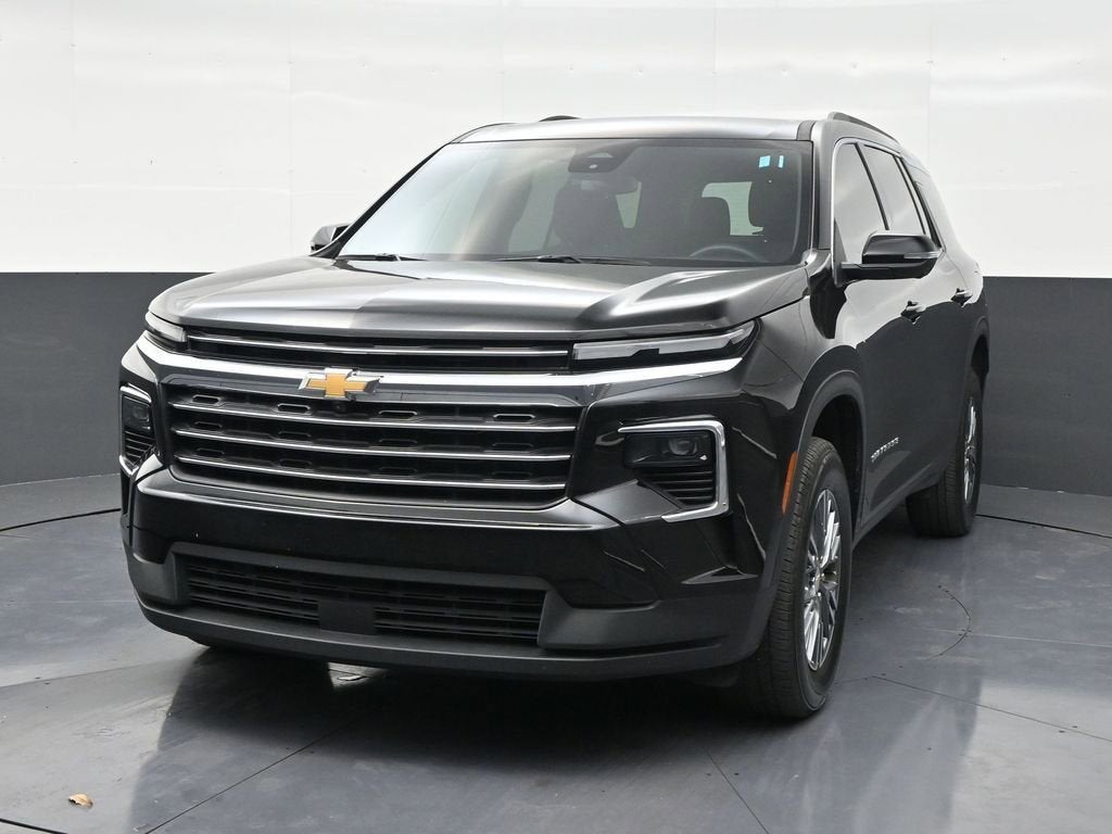 2024 Chevrolet Traverse LT