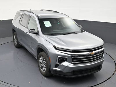 2024 Chevrolet Traverse LT