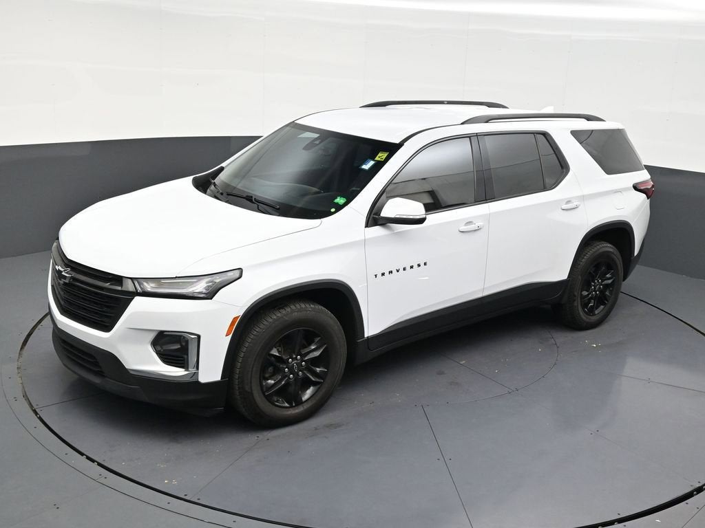 2022 Chevrolet Traverse LT Cloth